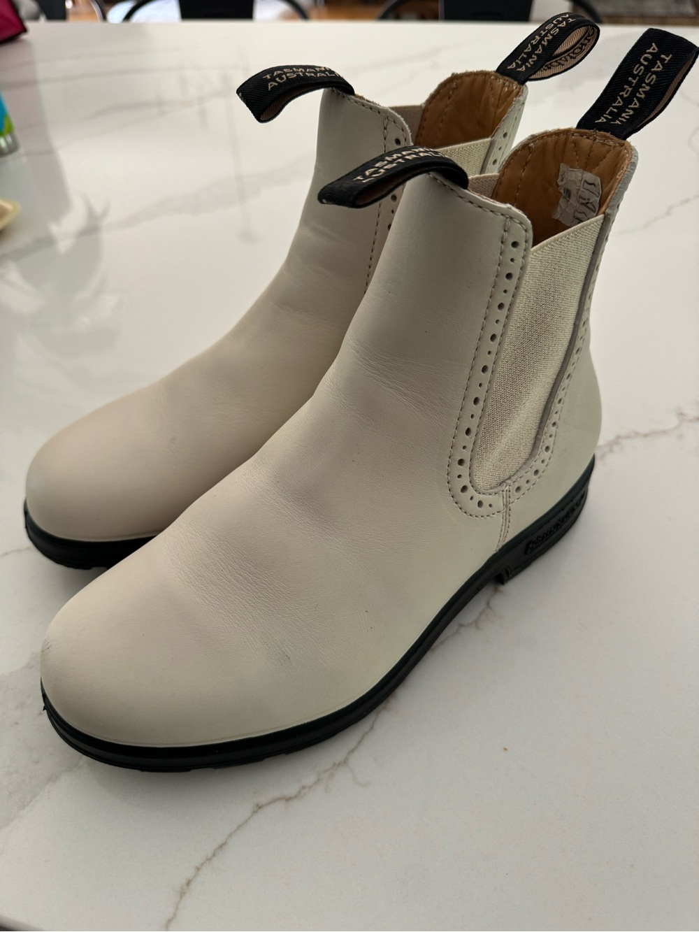 Blundstone Oat Women’s Series Ankle Boots with Black Pull Tabs
